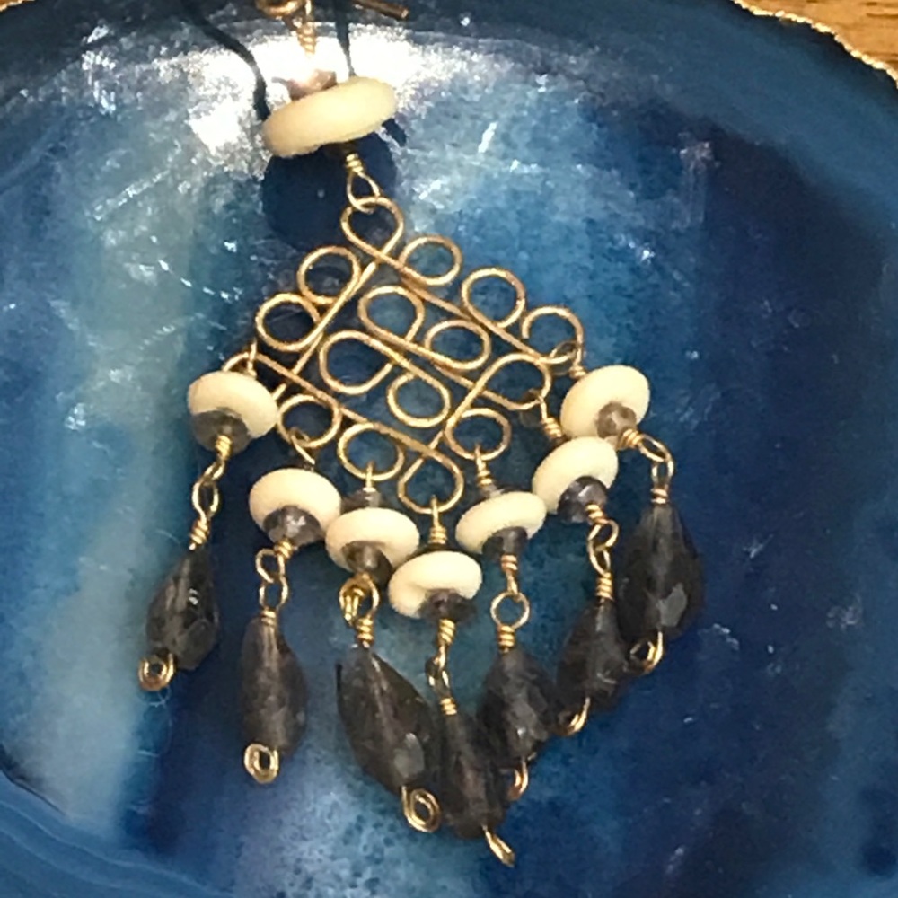 Gold Chandelier earrings - Picture 3 of 7